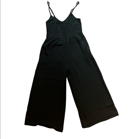 Wide leg capris jumpsuit NWT - Picture 2 of 4